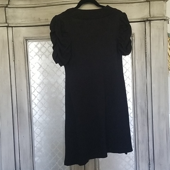 Little black dress - Picture 2 of 3